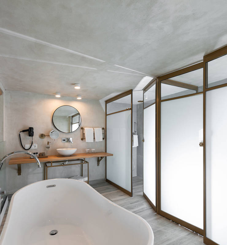 Loft room bathtub and sink