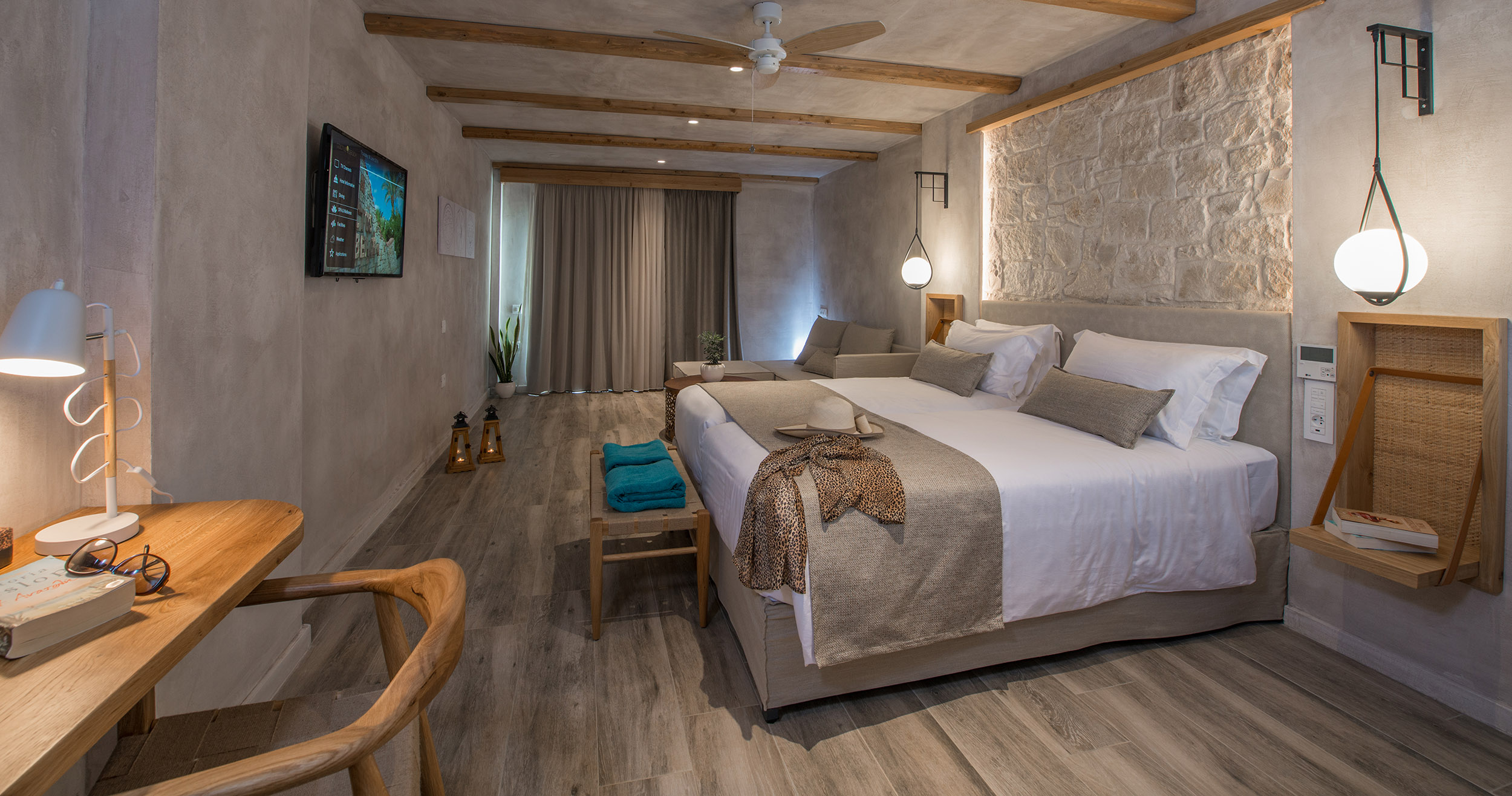 Suite with jacuzzi room interior