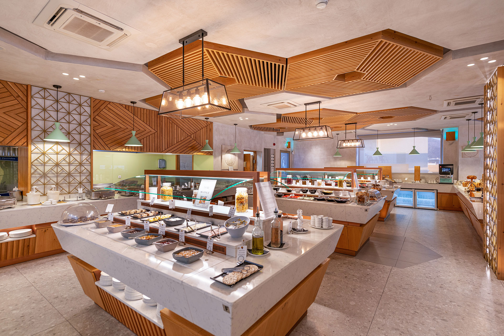 Main restaurant buffets