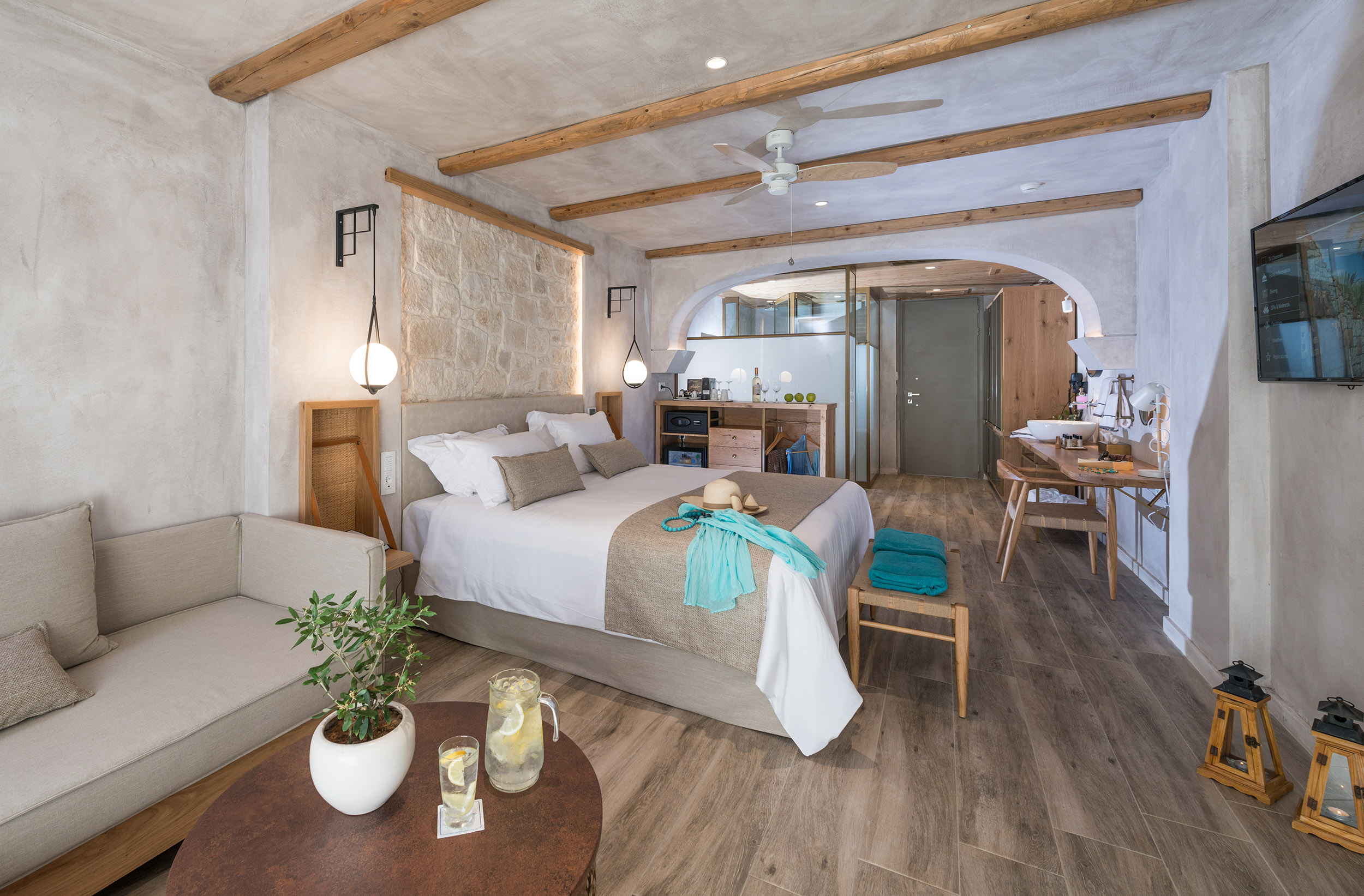 Cactus Mare suite interior